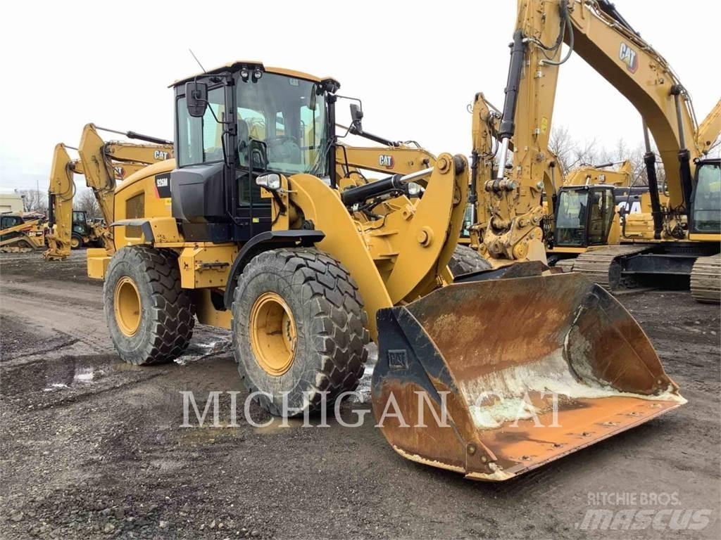 CAT 926M Chargeuse sur pneus