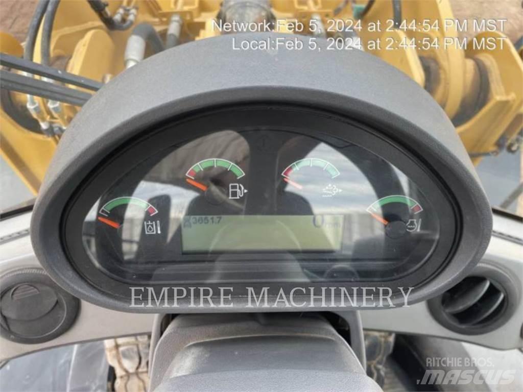 CAT 926M Chargeuse sur pneus