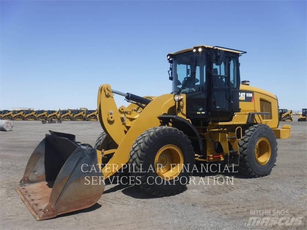 CAT 926M Chargeuse sur pneus