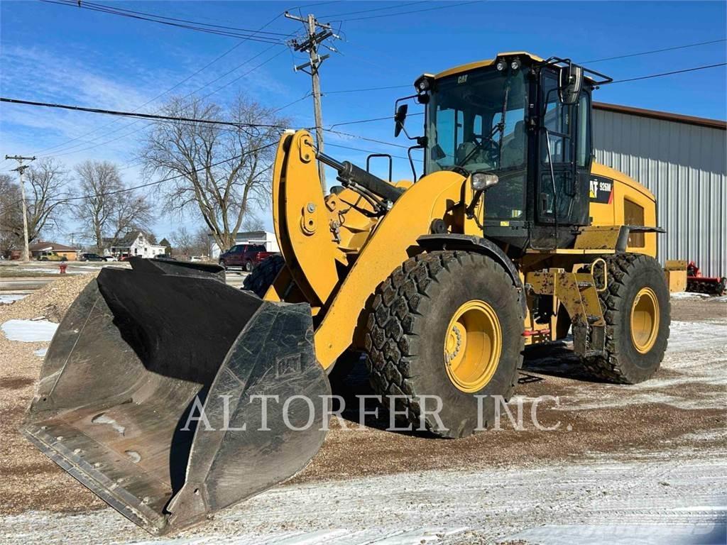 CAT 926M Chargeuse sur pneus