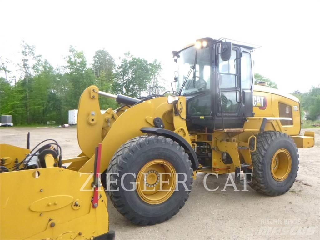 CAT 926M Chargeuse sur pneus