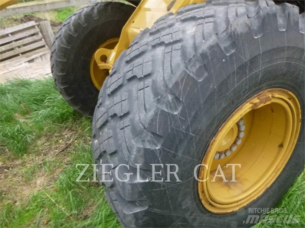 CAT 926M Chargeuse sur pneus