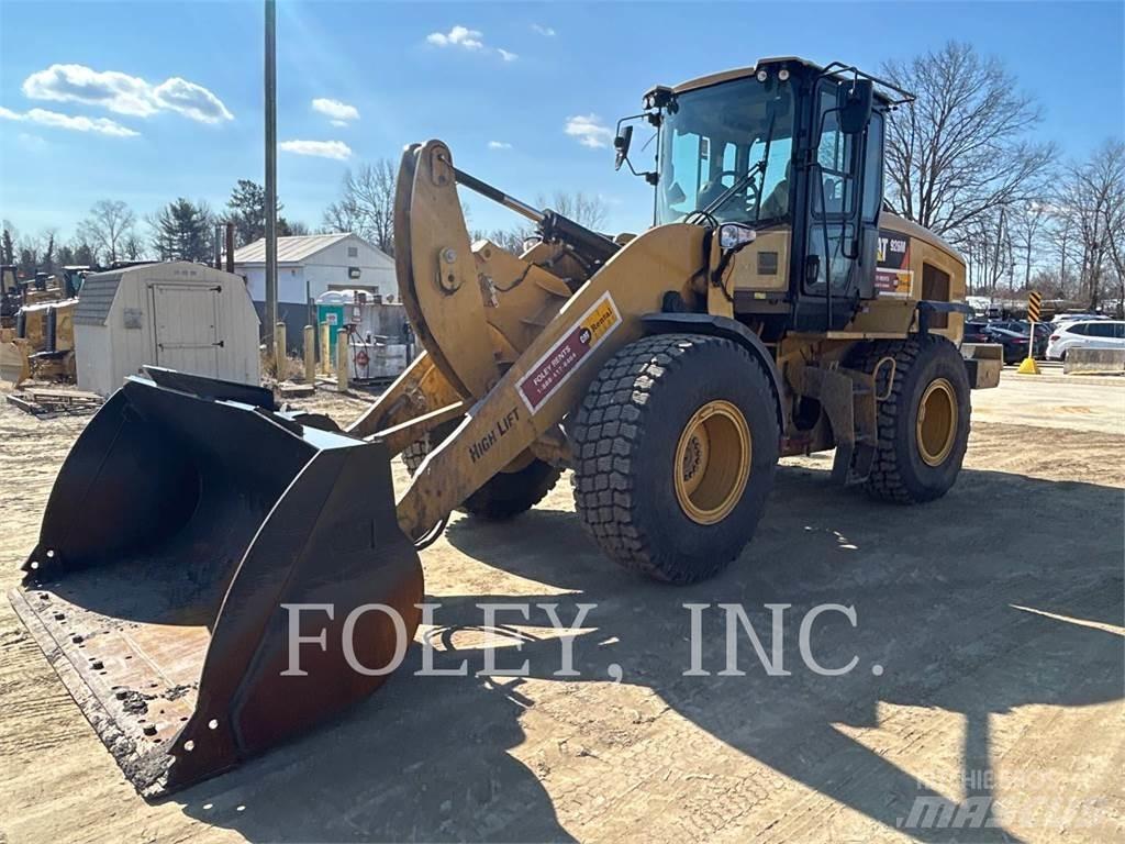 CAT 926M Chargeuse sur pneus
