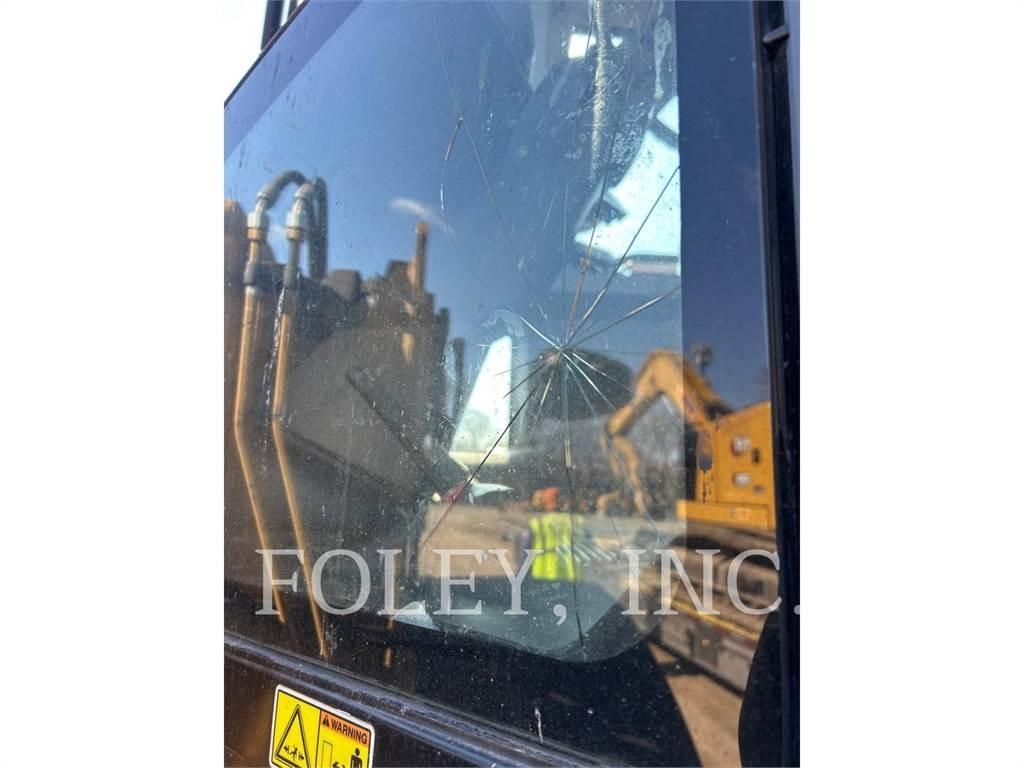 CAT 926M Chargeuse sur pneus