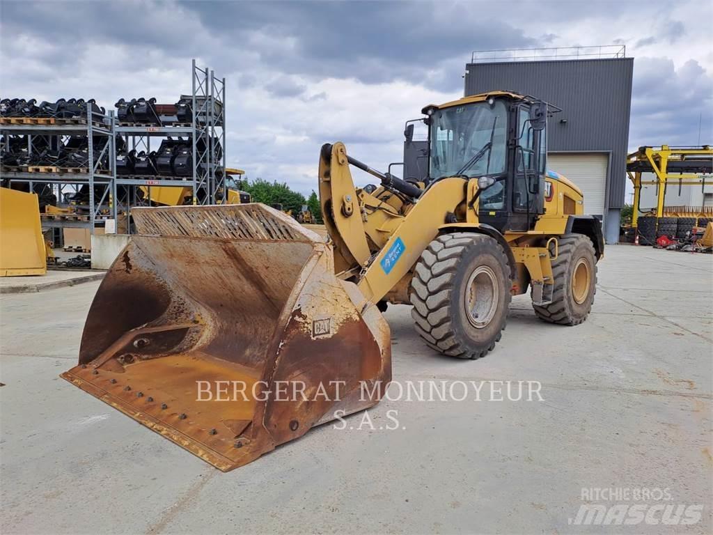 CAT 926M Chargeuse sur pneus