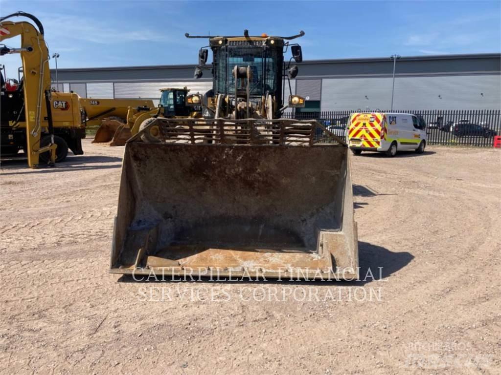 CAT 926M Chargeuse sur pneus