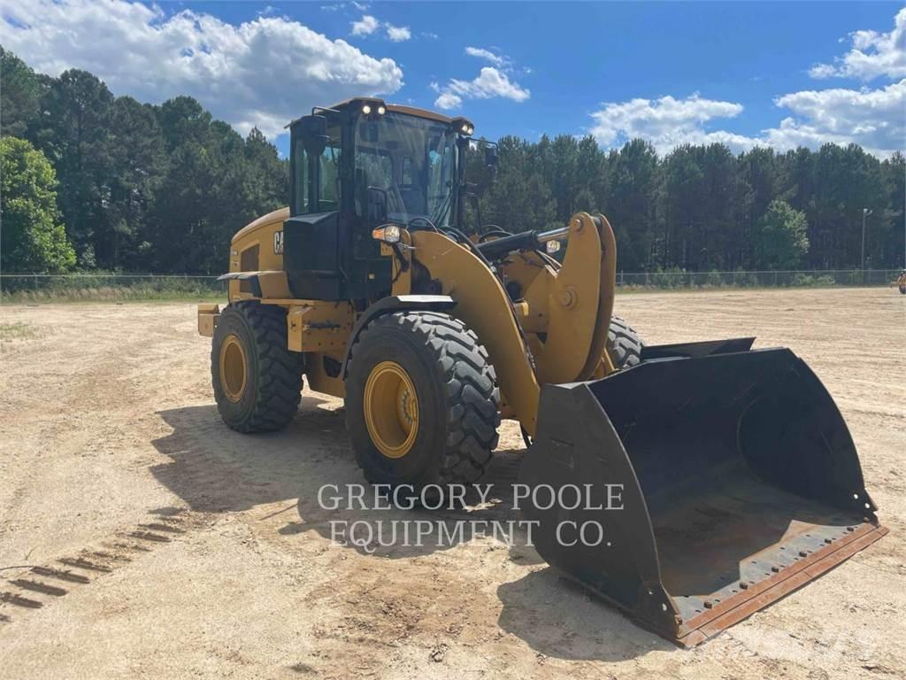 CAT 926M Chargeuse sur pneus