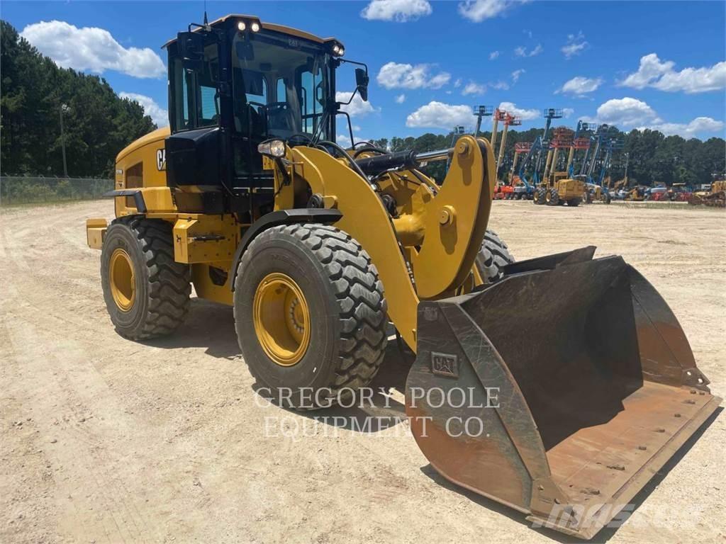 CAT 926M Chargeuse sur pneus