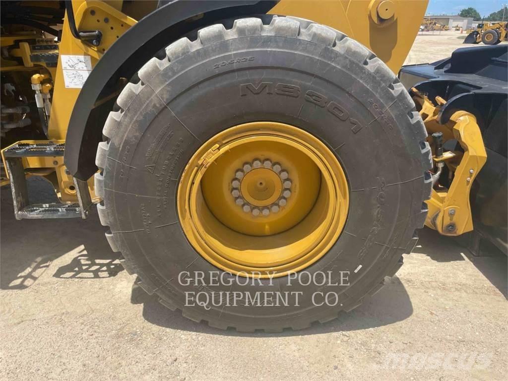 CAT 926M Chargeuse sur pneus