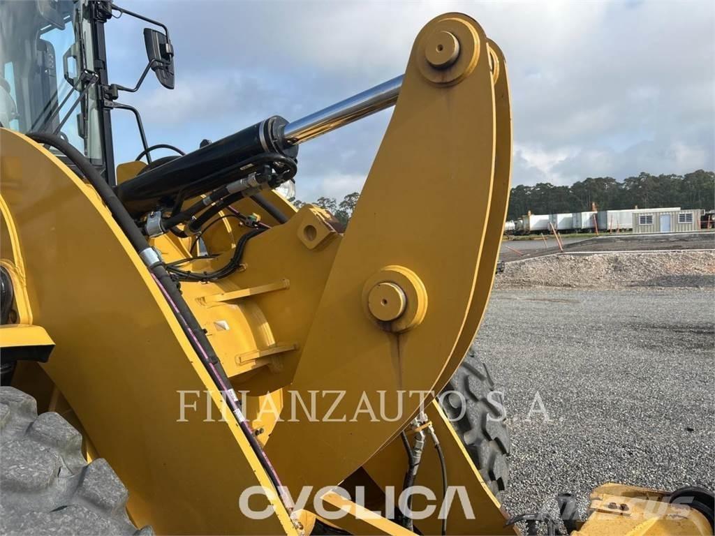 CAT 926M Chargeuse sur pneus