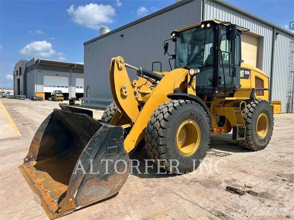 CAT 926M Chargeuse sur pneus