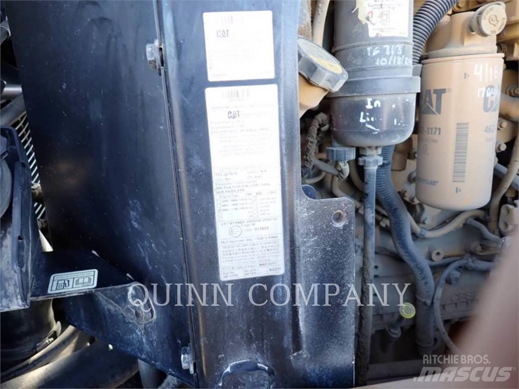 CAT 926M Chargeuse sur pneus