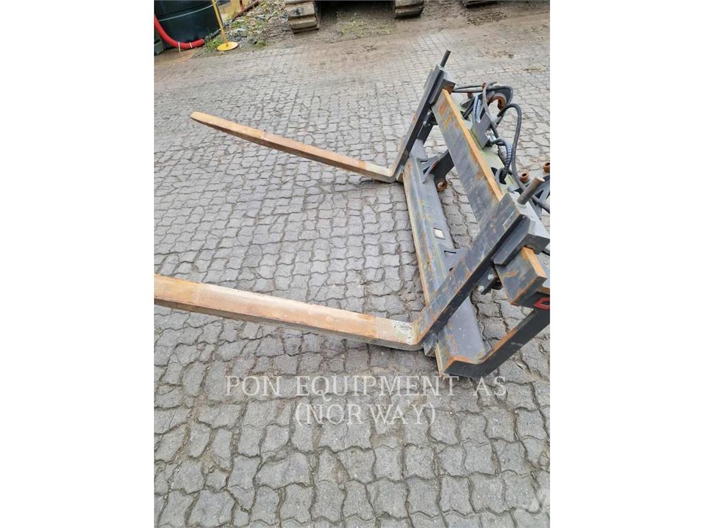 CAT 926M Chargeuse sur pneus