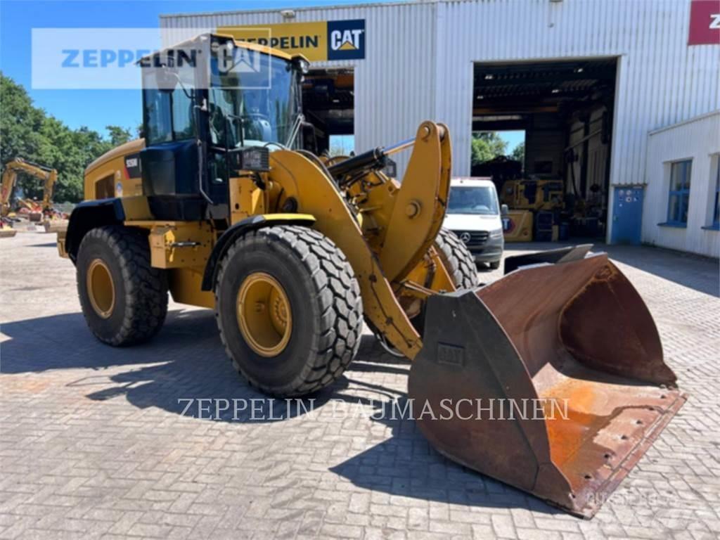 CAT 926M Chargeuse sur pneus