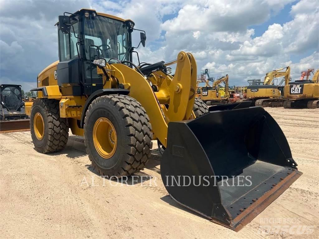 CAT 926M Chargeuse sur pneus