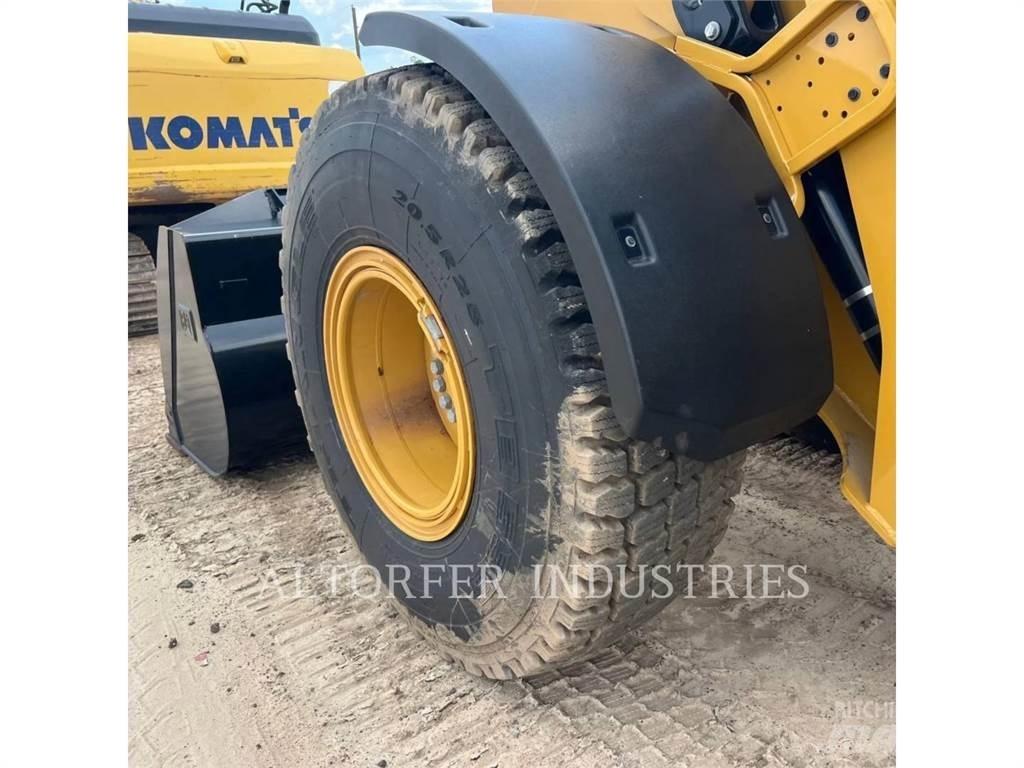 CAT 926M Chargeuse sur pneus