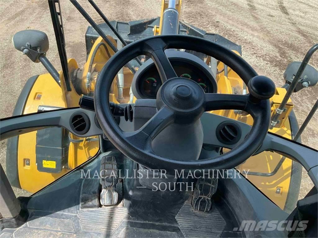 CAT 926M Chargeuse sur pneus