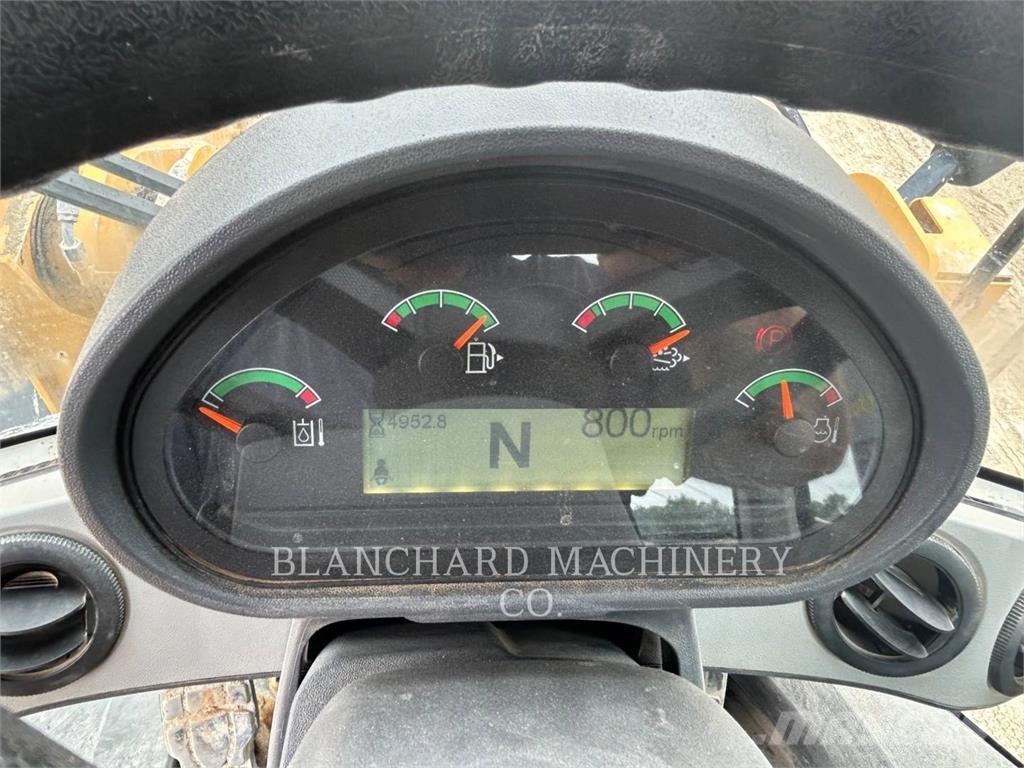 CAT 926M Chargeuse sur pneus