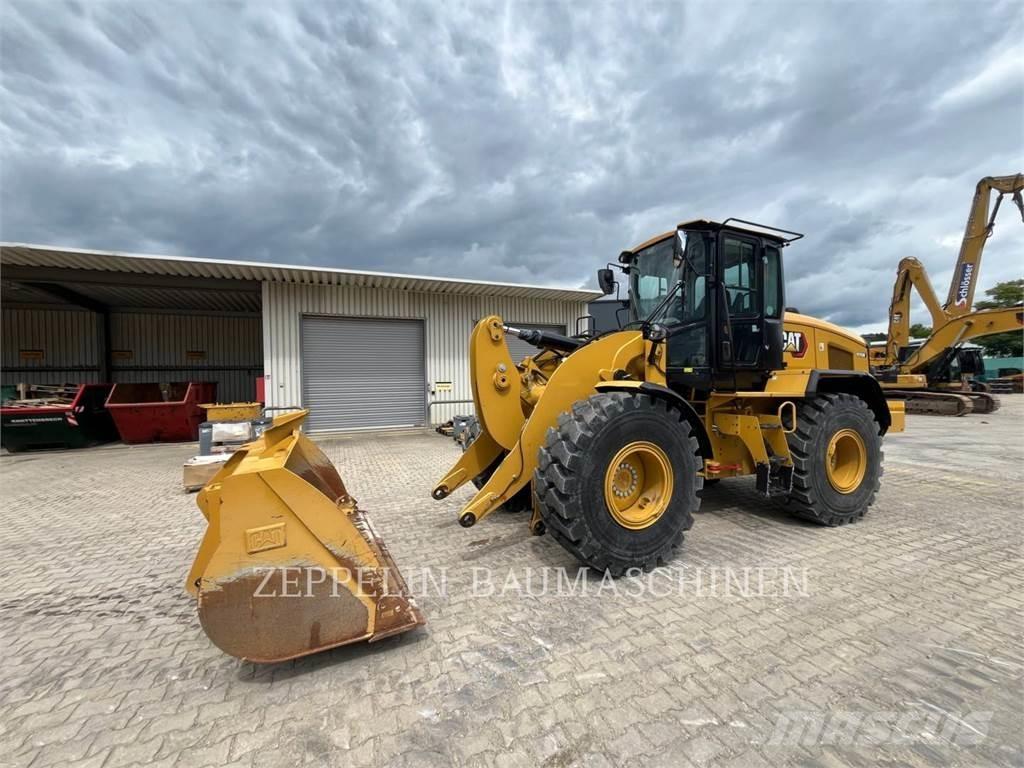 CAT 926M Chargeuse sur pneus