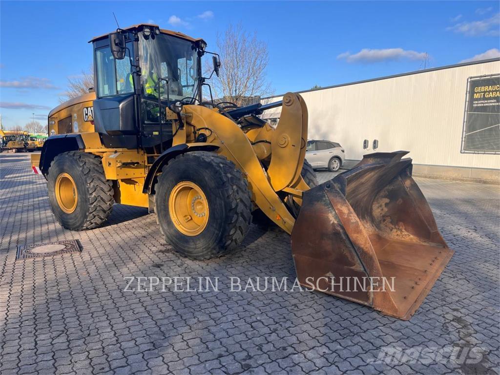 CAT 926M Chargeuse sur pneus