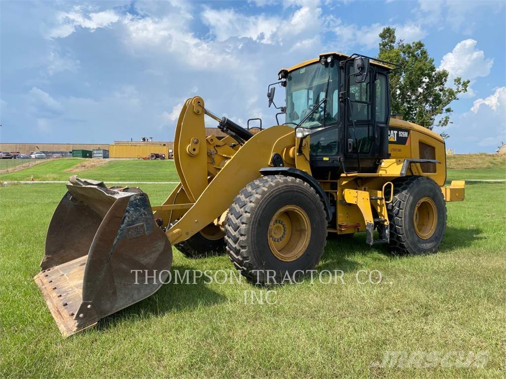CAT 926M Chargeuse sur pneus