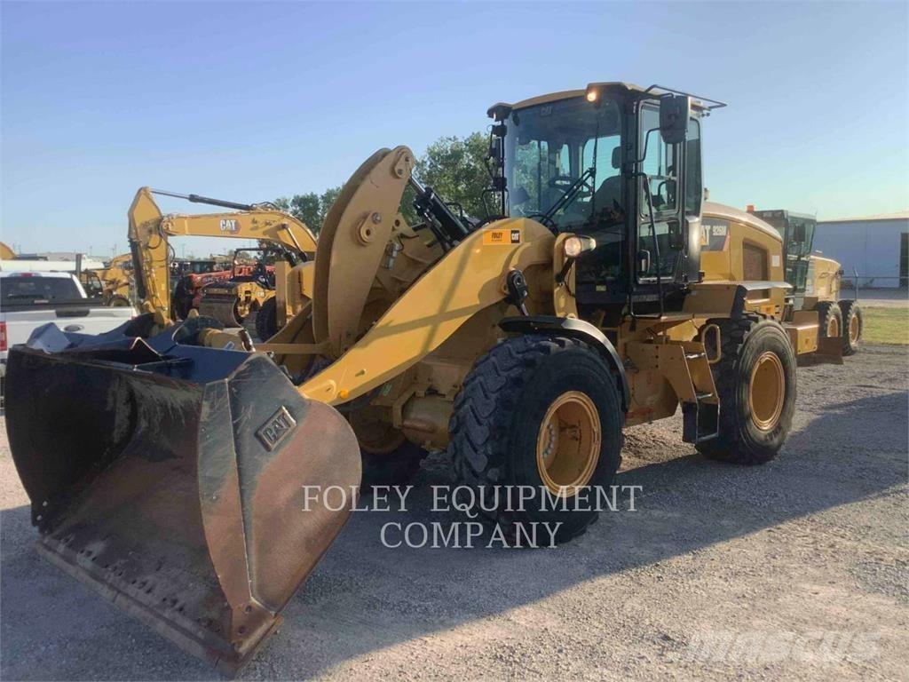 CAT 926M Chargeuse sur pneus