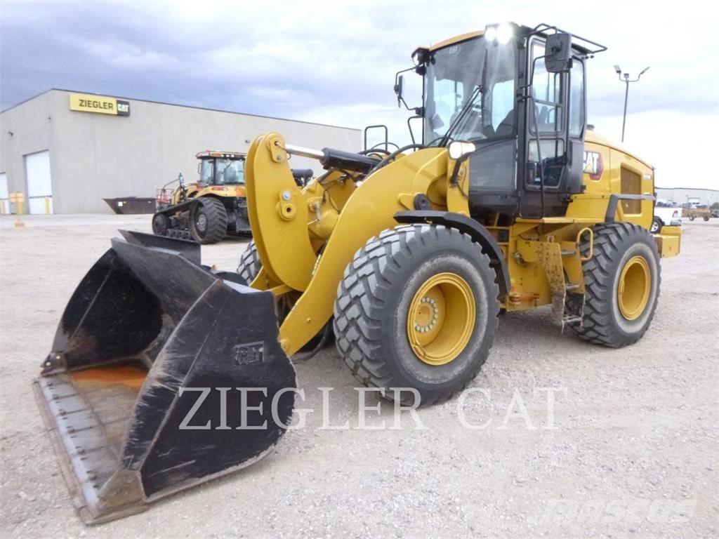 CAT 926M Chargeuse sur pneus