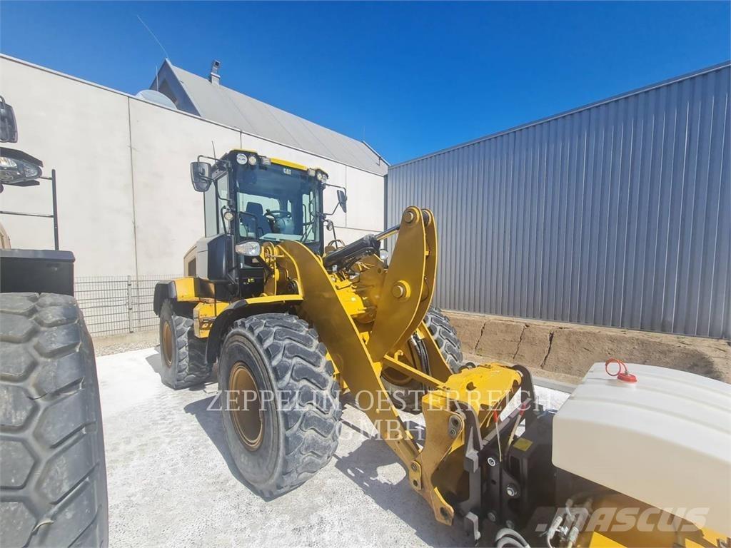 CAT 926M Chargeuse sur pneus