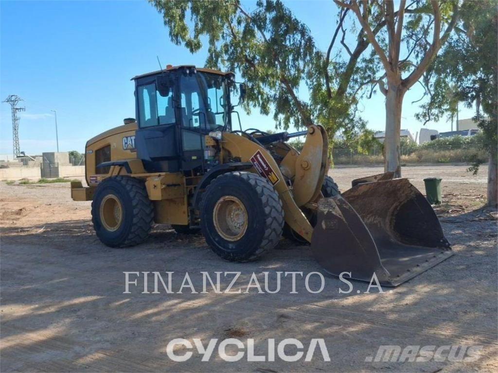 CAT 926M Chargeuse sur pneus