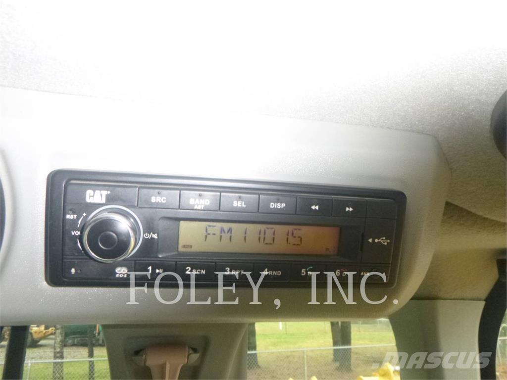 CAT 926M Chargeuse sur pneus