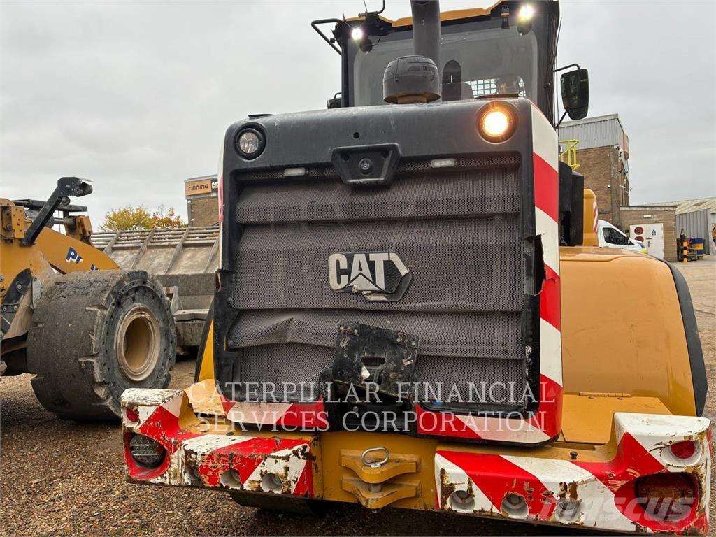 CAT 926M Chargeuse sur pneus