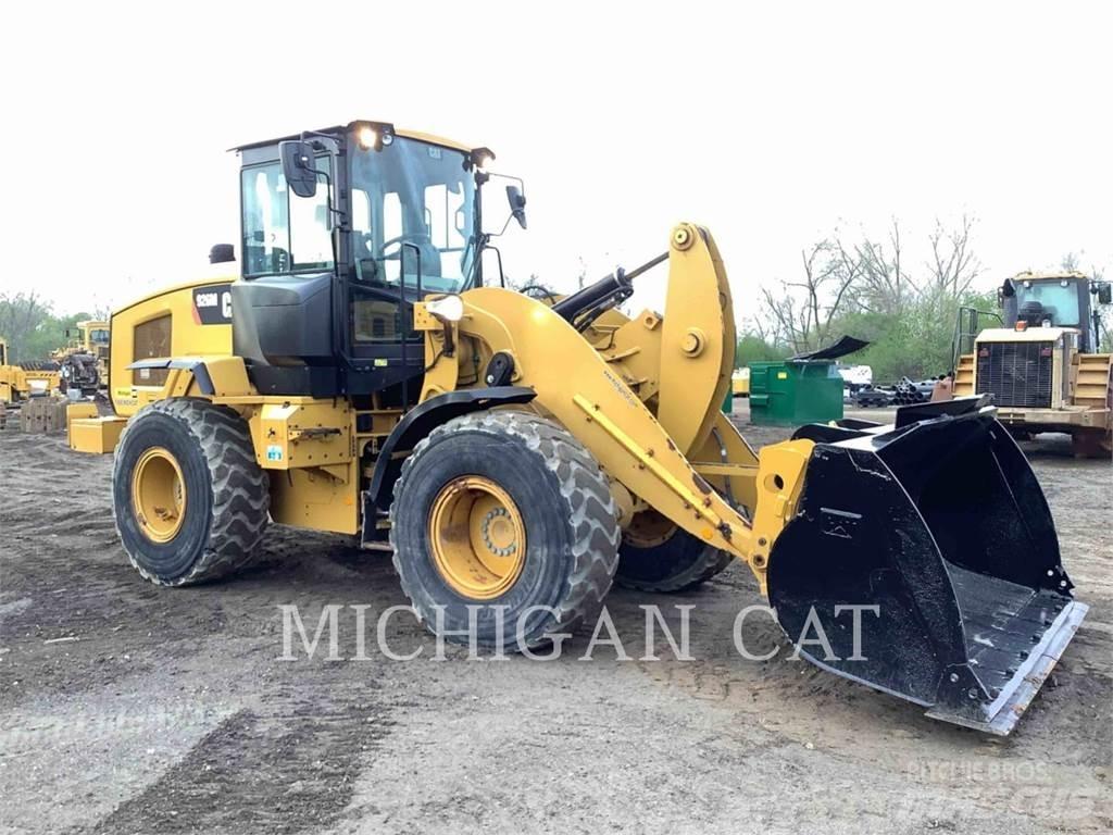 CAT 926M Q Chargeuse sur pneus