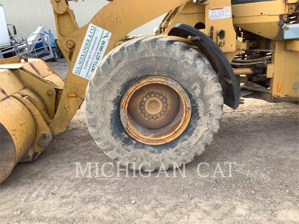 CAT 928G Chargeuse sur pneus
