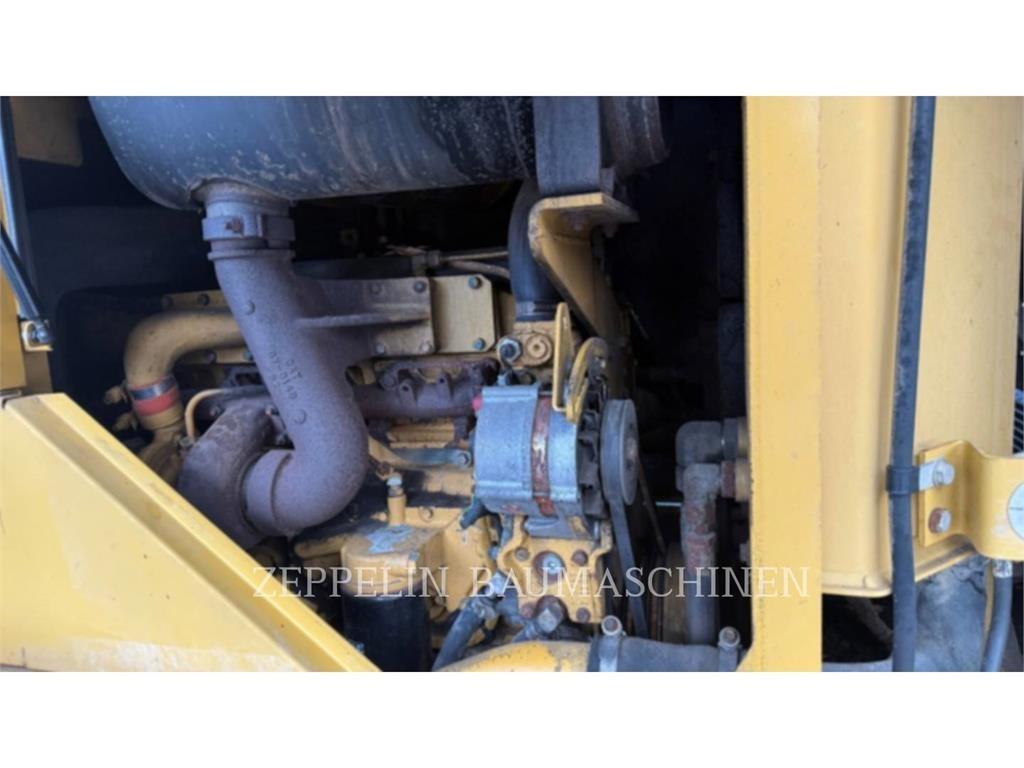 CAT 928G Chargeuse sur pneus