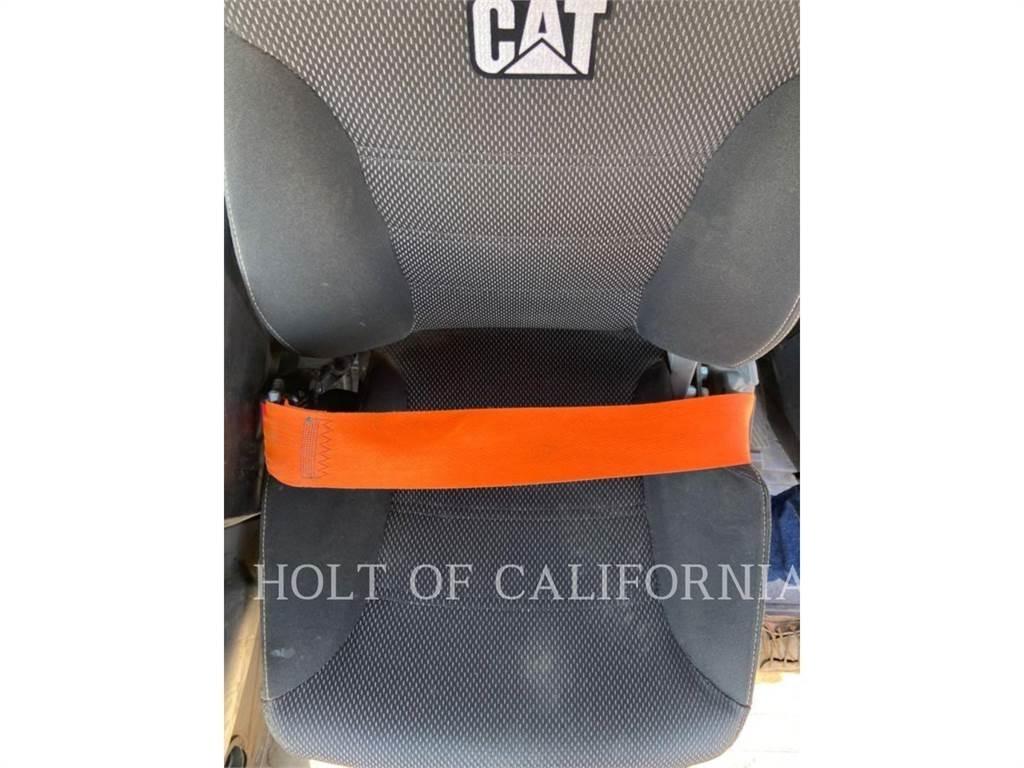 CAT 930 Chargeuse sur pneus