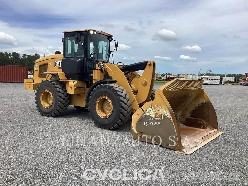 CAT 930 Chargeuse sur pneus