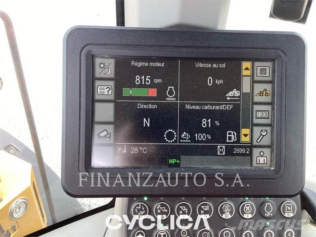 CAT 930 Chargeuse sur pneus