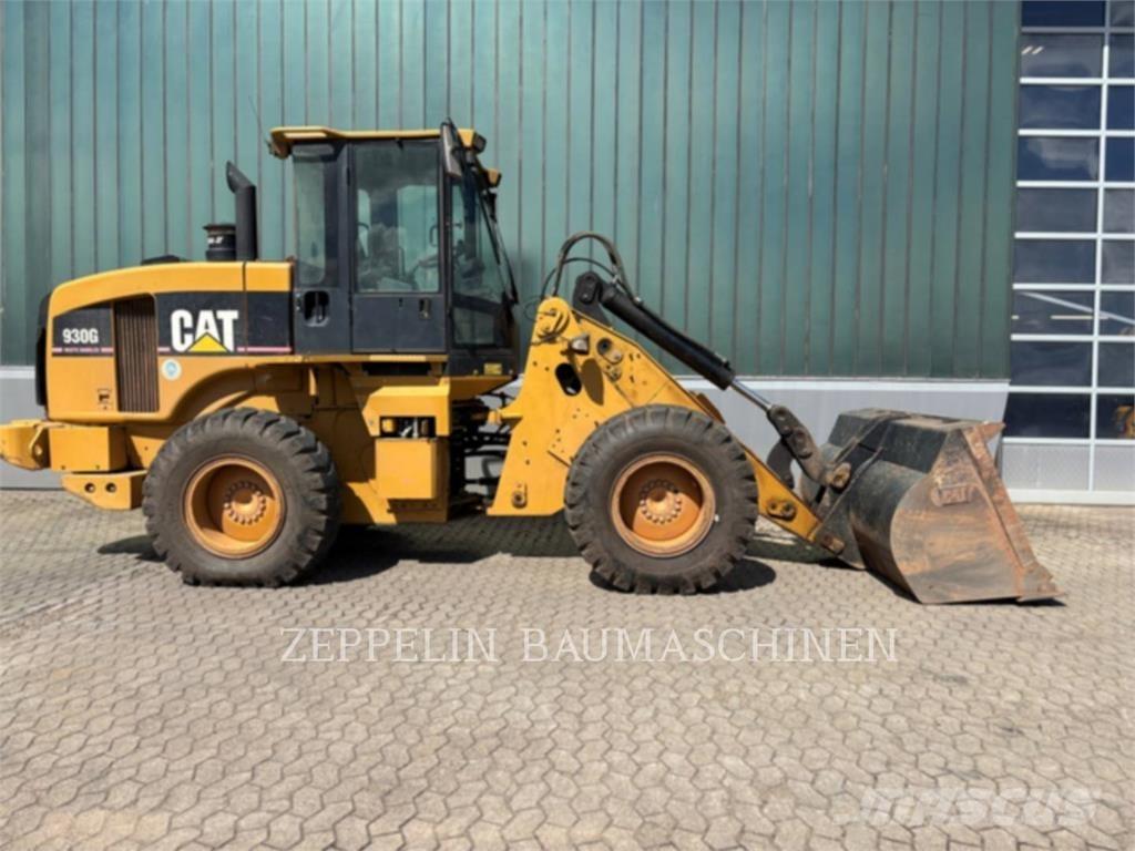 CAT 930G Chargeuse sur pneus