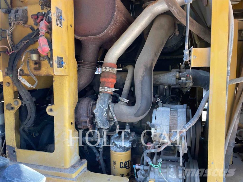 CAT 930G Chargeuse sur pneus