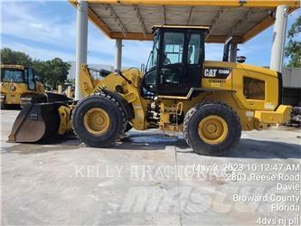 CAT 930M Chargeuse sur pneus