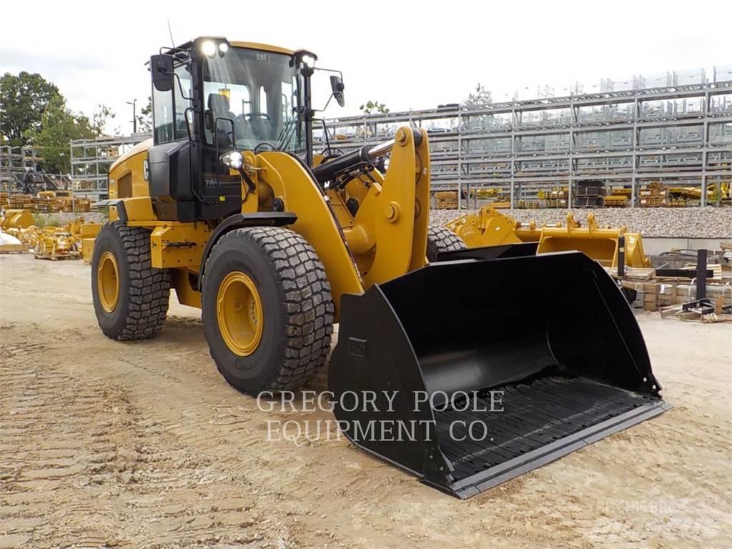 CAT 930M Chargeuse sur pneus