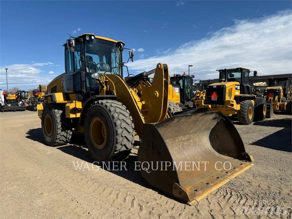 CAT 930M Chargeuse sur pneus