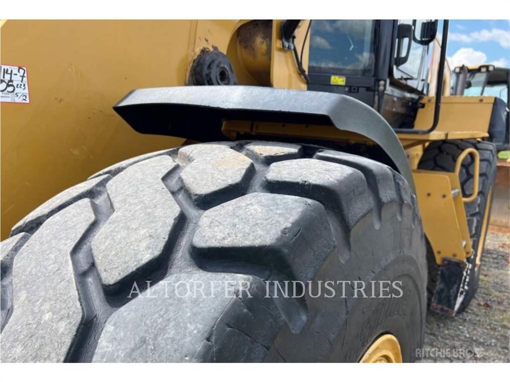 CAT 930M Chargeuse sur pneus