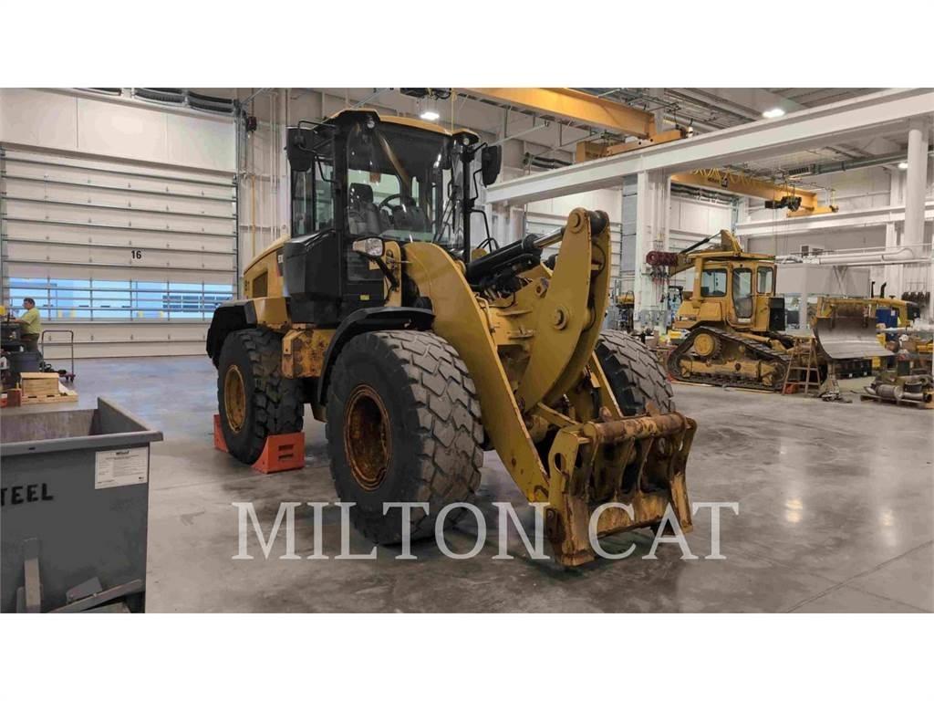 CAT 930M Chargeuse sur pneus