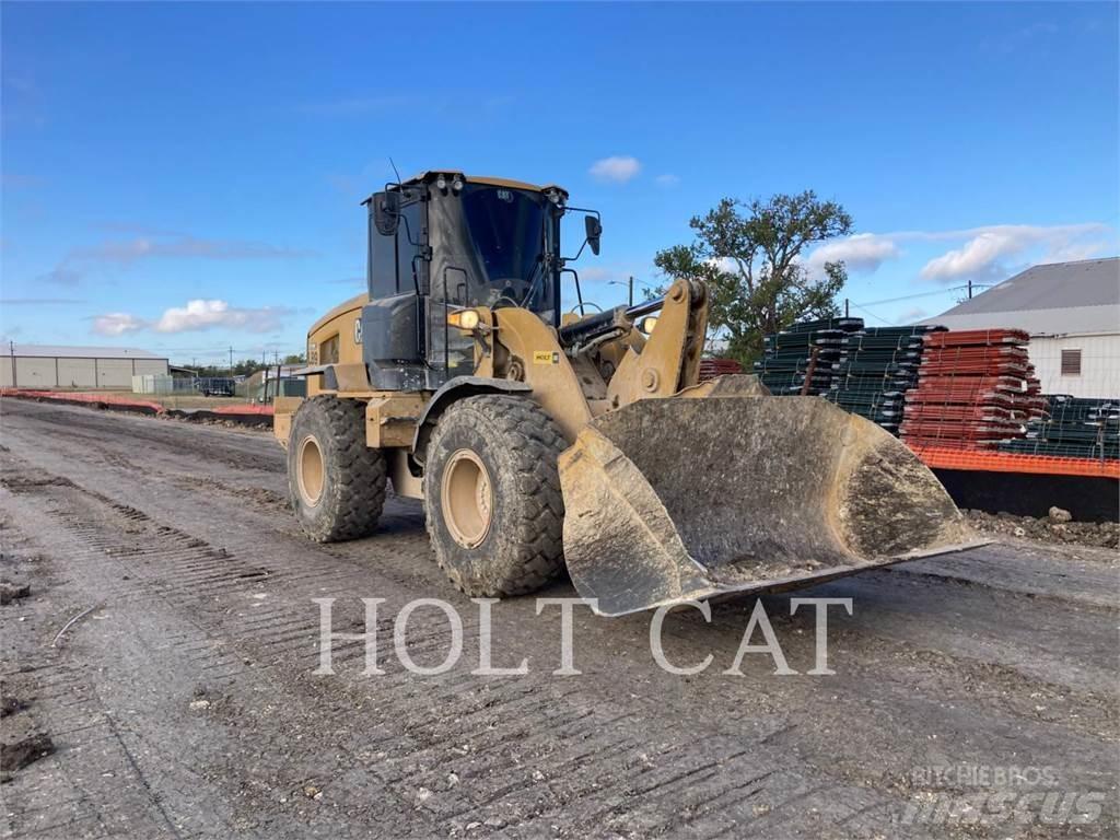 CAT 930M Chargeuse sur pneus