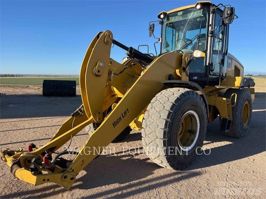 CAT 930M Chargeuse sur pneus