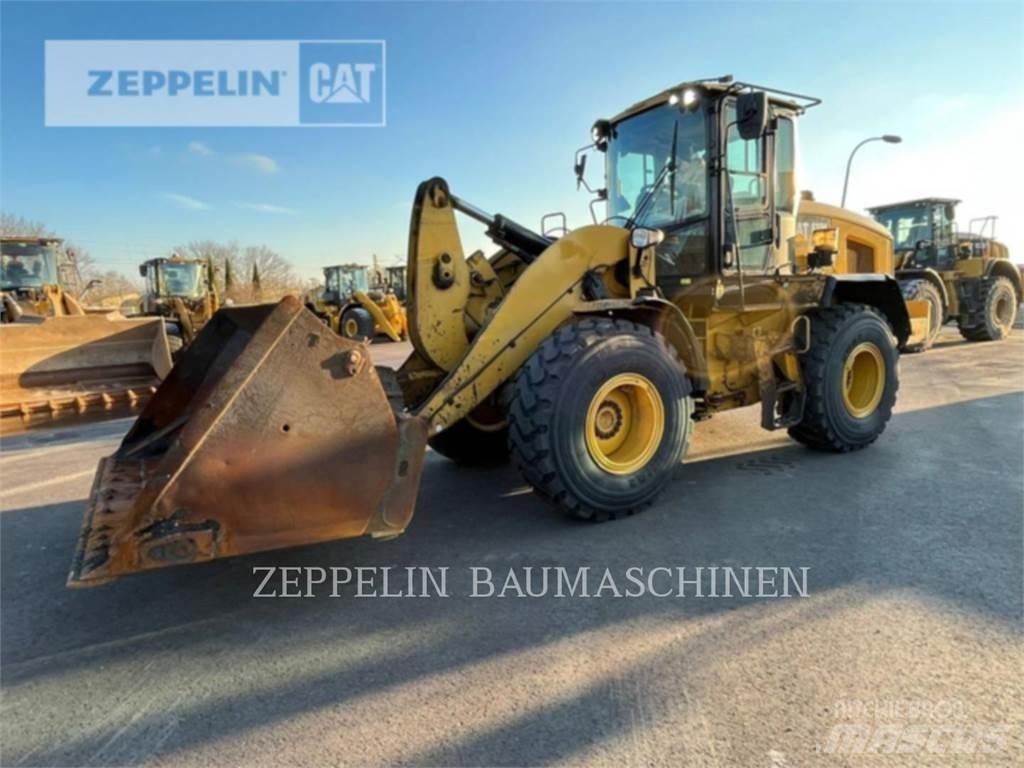 CAT 930M Chargeuse sur pneus