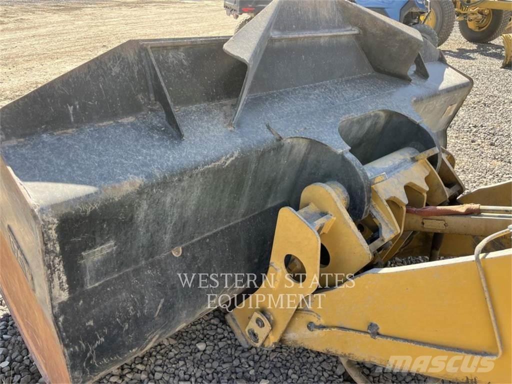 CAT 930M Chargeuse sur pneus