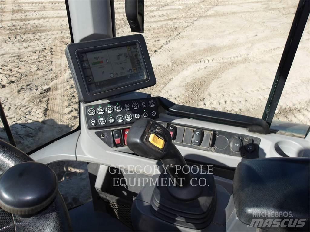 CAT 930M Chargeuse sur pneus