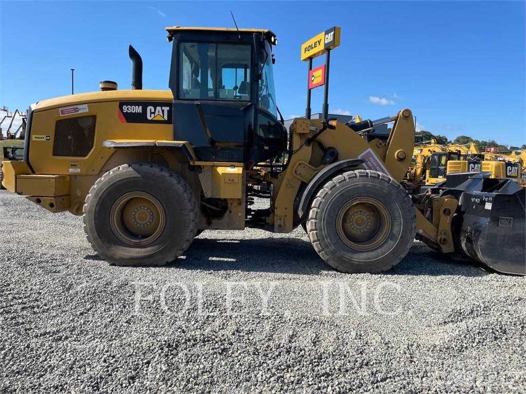 CAT 930M Chargeuse sur pneus